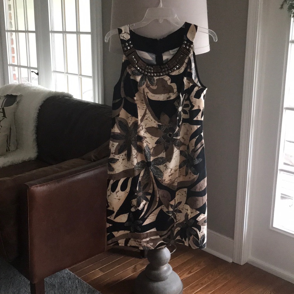 Stunning Dress Barn Sleeveless Dress